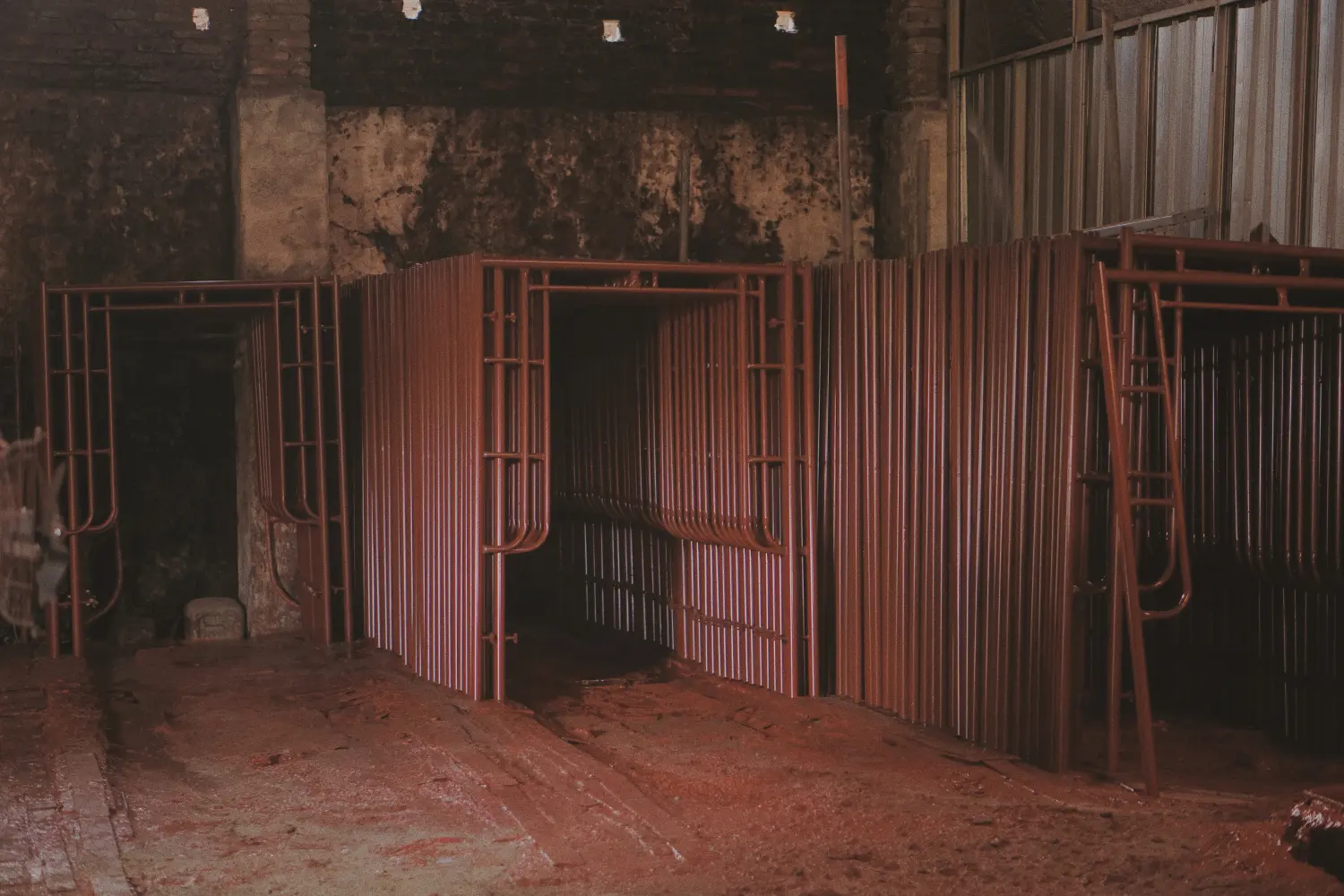 Ready Stock Red Scaffolding - GES